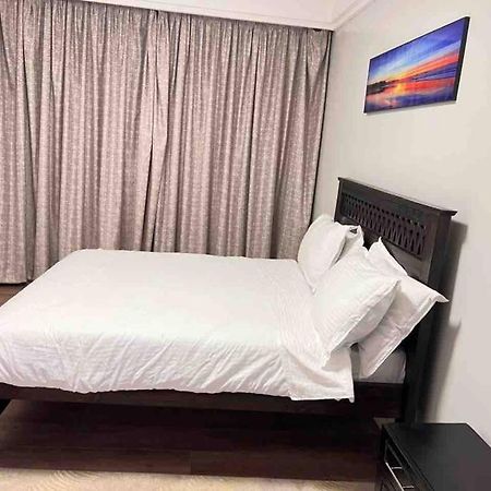 Lovely 3 Bedroom With A View Of The Park Machakos Extérieur photo
